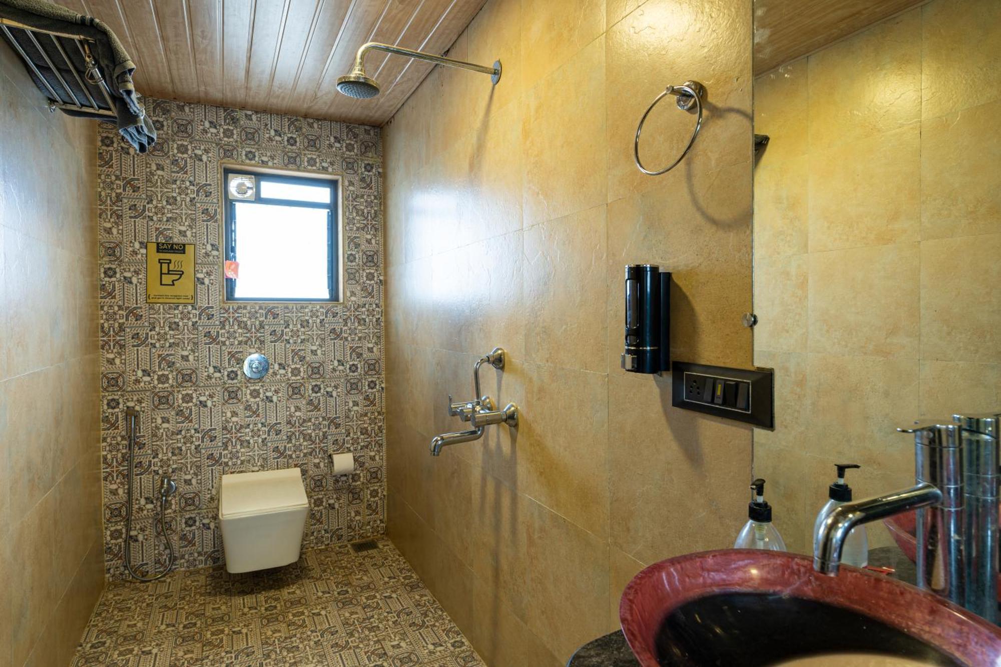 The Hosteller Kasol, Riverside Phòng bức ảnh